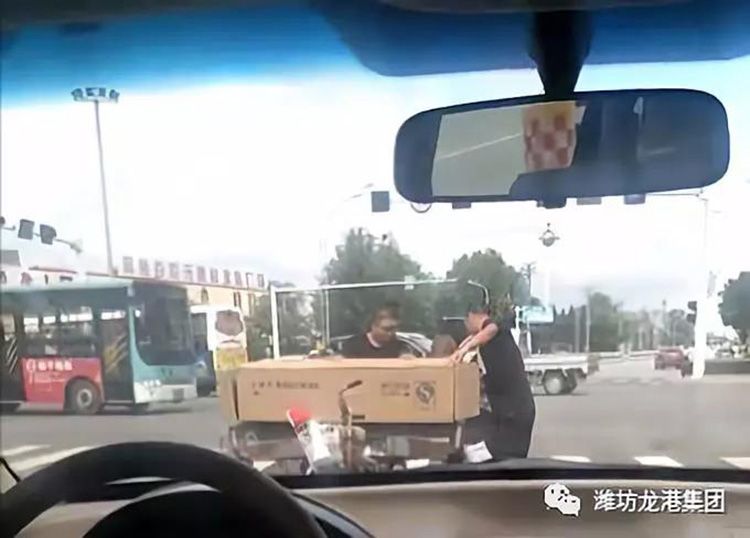 弘揚(yáng)正能量——龍港集團(tuán)員工見(jiàn)義勇為事跡！