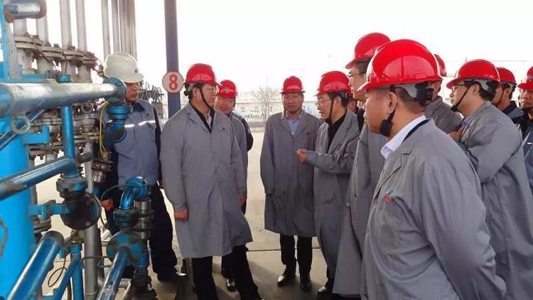 【頭條】17個(gè)檢查組查出99個(gè)重大安全隱患，山東17家企業(yè)停產(chǎn)，229家被處罰。