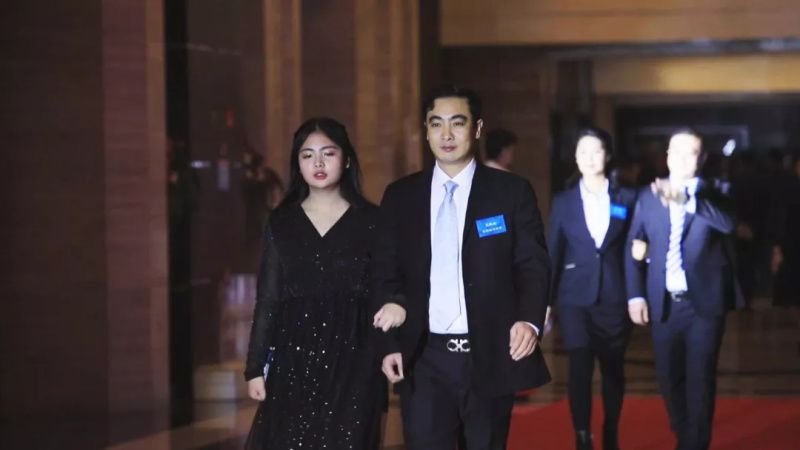 “感恩相伴?筑夢(mèng)同行”——龍港集團(tuán)2019新春年會(huì)盛大舉行！