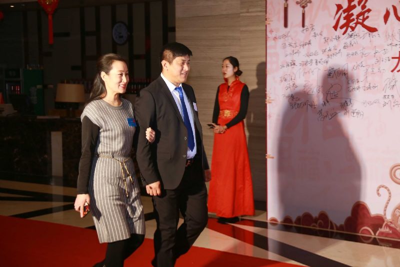 “凝心聚力 ·砥礪前行”— 龍港集團2020新春年會完美收官！