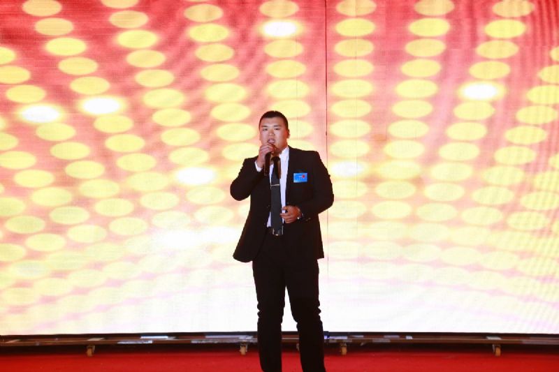 “凝心聚力 ·砥礪前行”— 龍港集團2020新春年會完美收官！