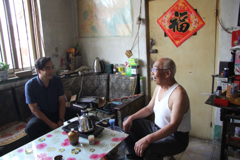 情系老黨員，慰問(wèn)暖人心——新生代企業(yè)家代表、龍港集團(tuán)常務(wù)副總經(jīng)理王敬武走訪慰問(wèn)老黨員