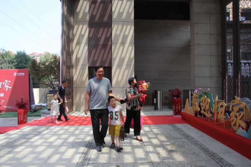 悅見(jiàn)新居，幸福歸家——龍港·育秀園一期洋房圓滿交付！